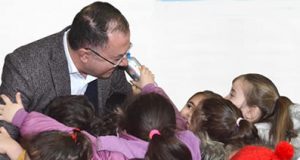 <center> İnebolu: </center><center><font color=’blue’> ÇOCUKLAR 23 NİSAN’I RESMEDECEK </font></center>
