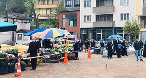 <center> Ayancık: </center><center><font color=’blue’> PAZAR KURULMAYA BAŞLANDI </font></center>