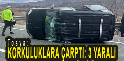 <center> Tosya: </center><center><font color=’blue’> KORKULUKLARA ÇARPTI: 3 YARALI </font></center>