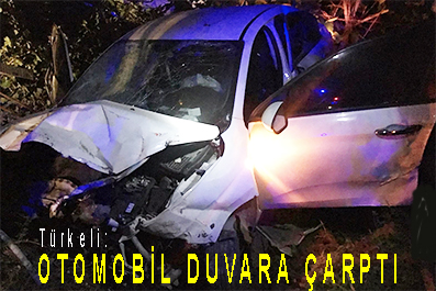 <center> Türkeli: </center><center><font color=’blue’> OTOMOBİL DUVARA ÇARPTI </font></center>