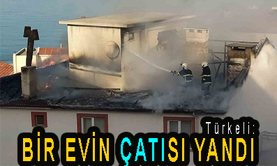 <center> Türkeli: </center><center><font color=’blue’> BİR EVİN ÇATISI YANDI </font></center>