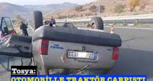 <center> Tosya: </center><center><font color=’blue’> OTOMOBİLLE TRAKTÖR ÇARPIŞTI </font></center>